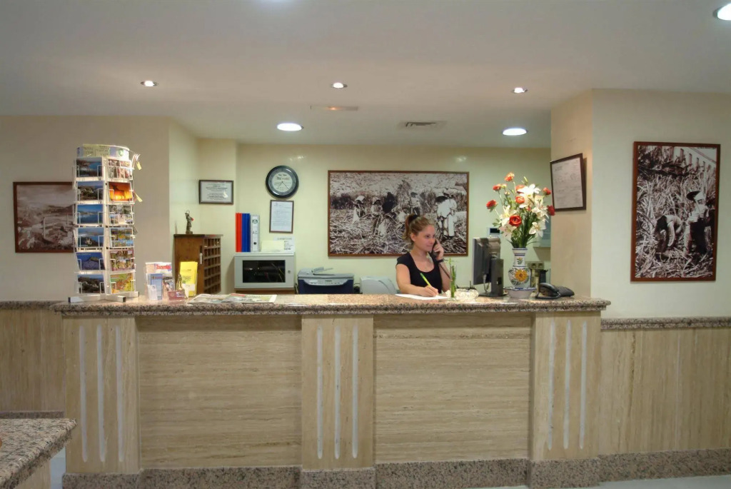 Hotel Avenida Tropical by Bossh! Hotels
