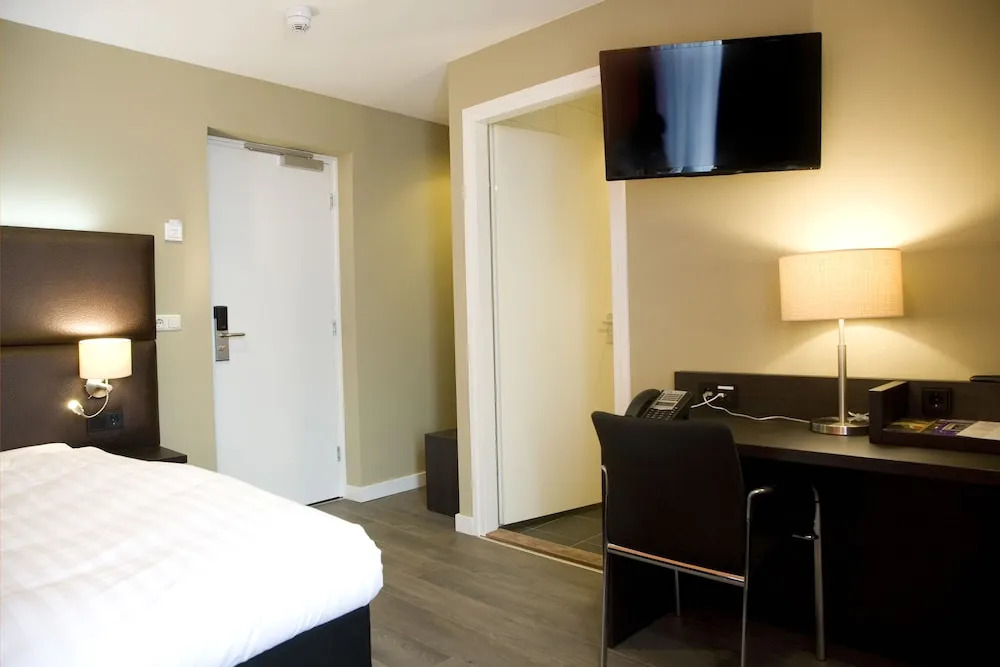 Hotel Roermond Next Door