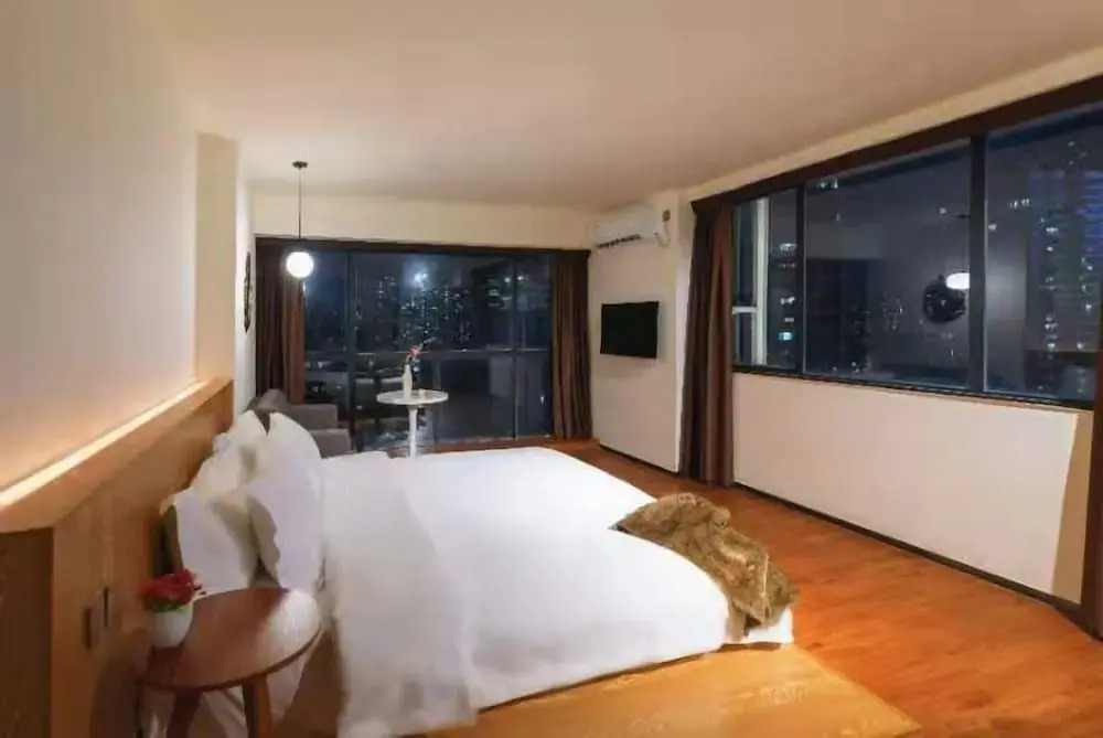 De La Reine Bar Spa Hotel Guangzhou