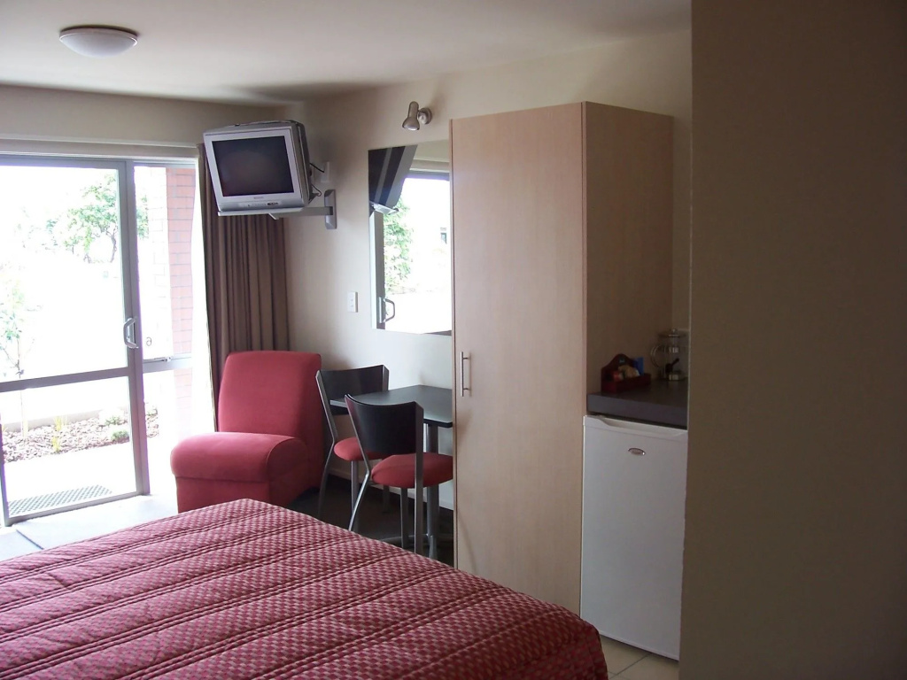 Cranford Oak Motel