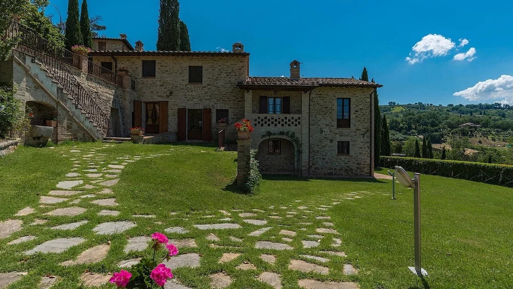 IL BORGO 16, Emma Villas