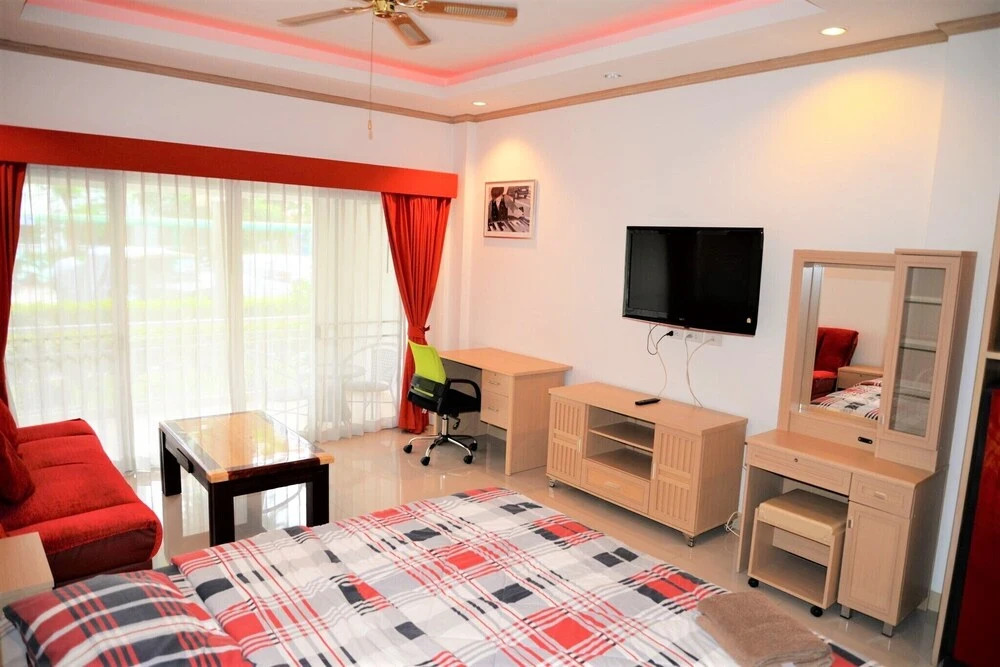 Baan Suan Lalana Te Ground Floor Studio Apartment Jomtien