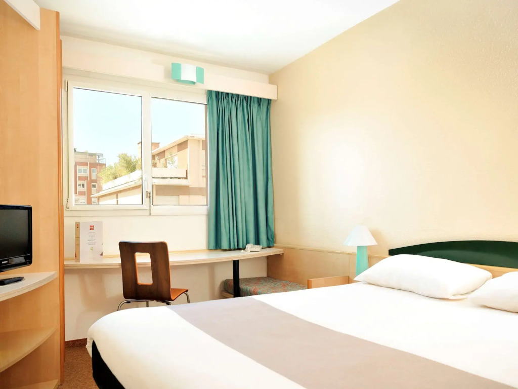 B&B HOTEL Marseille Prado Parc des Expositions