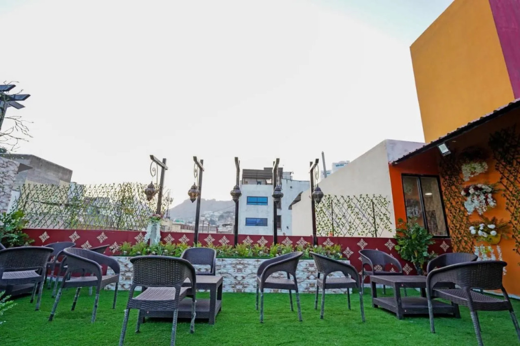 Hotel Alishaan