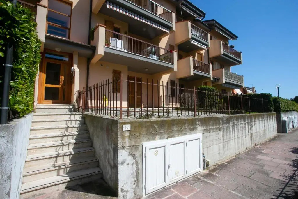 N34 - Numana, ampio trilocale con terrazzo
