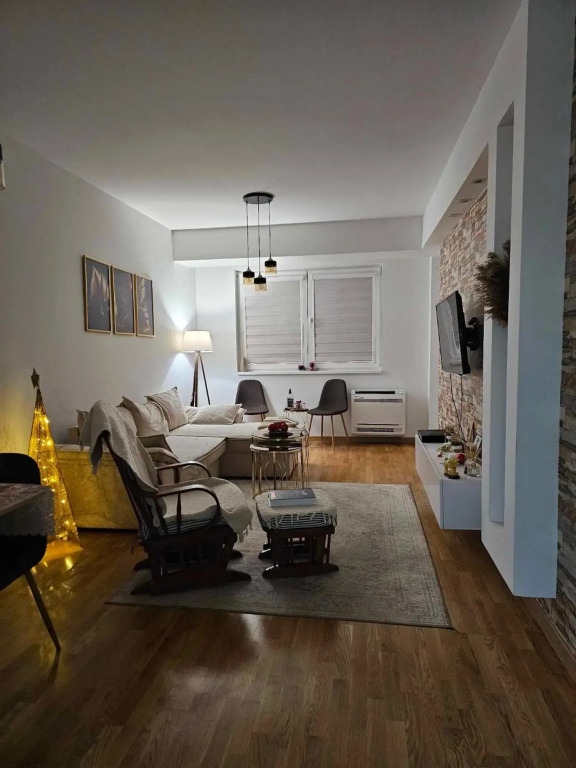 Temi's Apartments 1