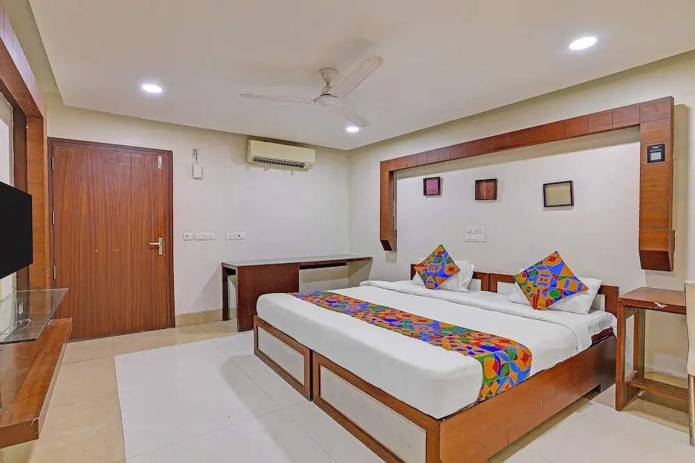 FabHotel The Tuesday Suits - Opposite to Delhi Public School