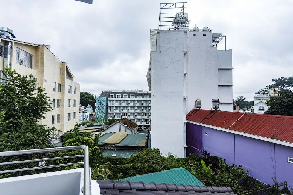 Son Hung Hotel