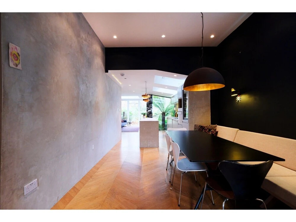 Spacious Modern 3 bed Architect-designed House