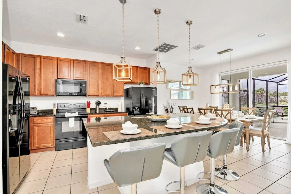 18 Guest Resort Home - Near Disney