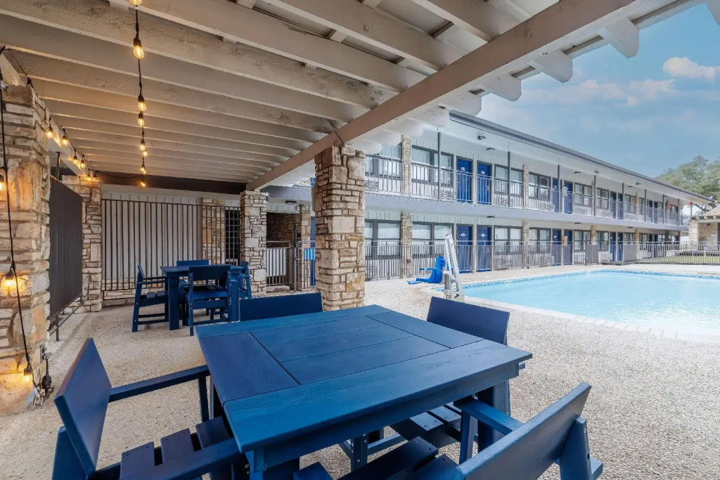 Motel 6 Boerne TX