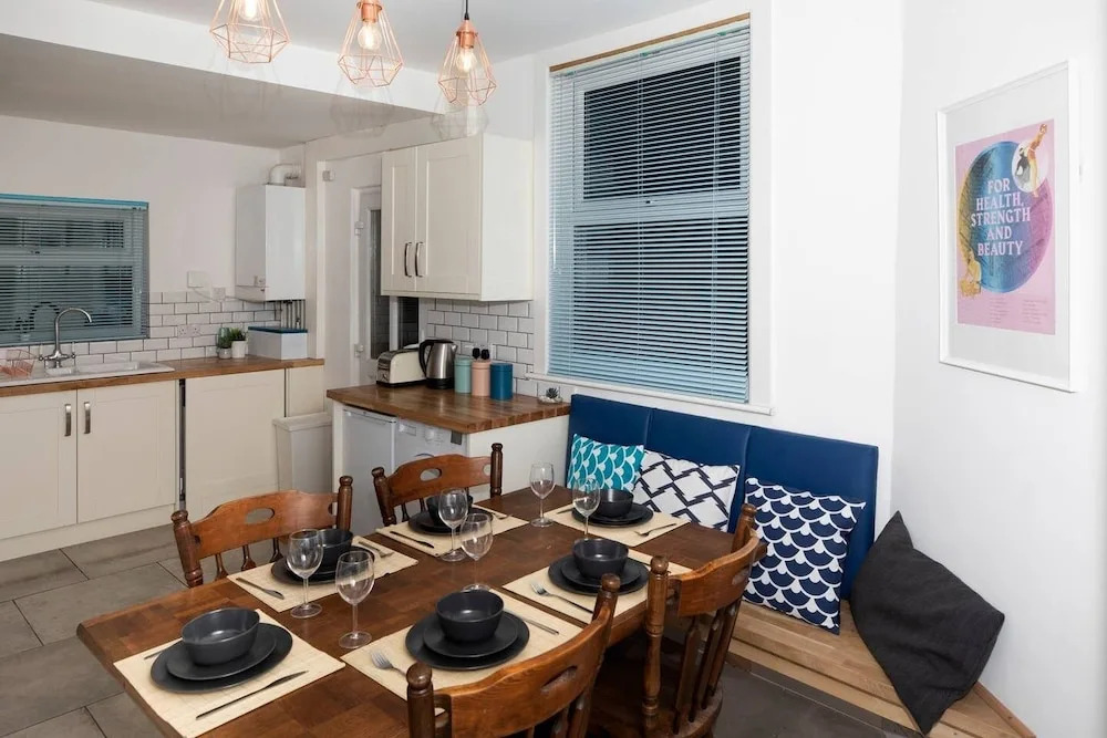 Arthouse Lovely Spacious 5 bed house