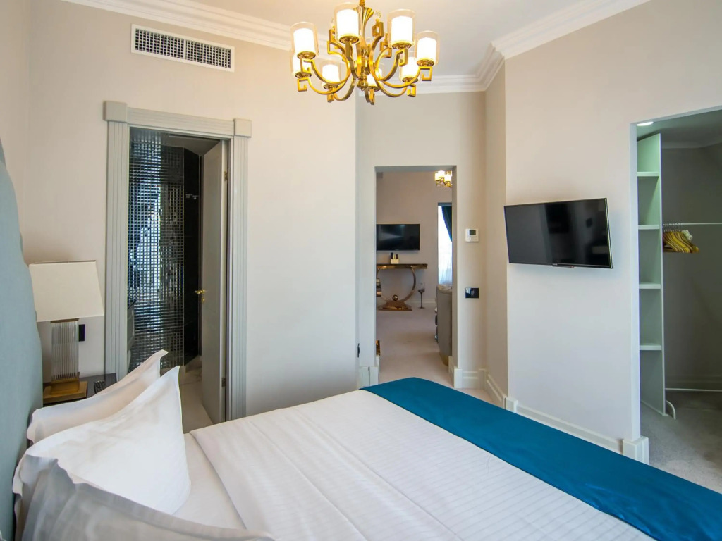 Hotel Lido by Phoenicia