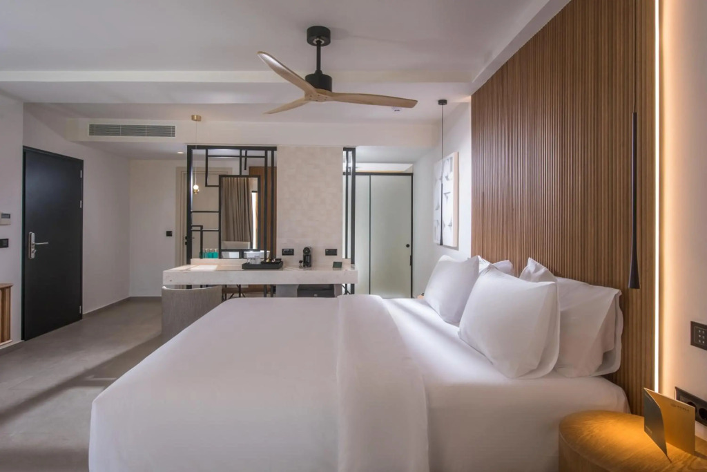 Noble Hotel & Suites