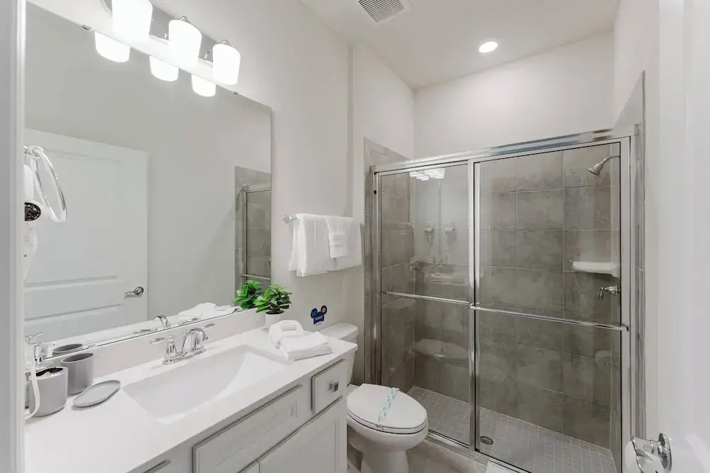 Stunning 8BR Pool Gameroom Minutes to Disney
