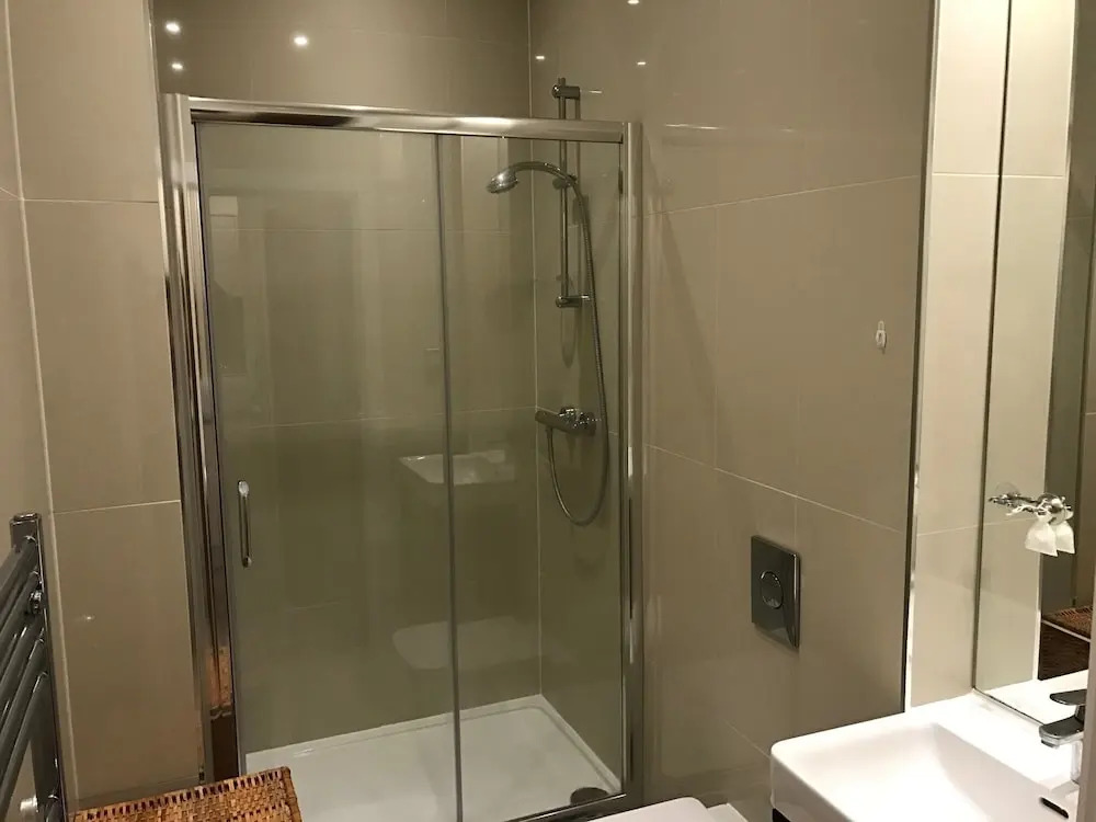 Leamington Spa Serviced Apartments - Villiers House
