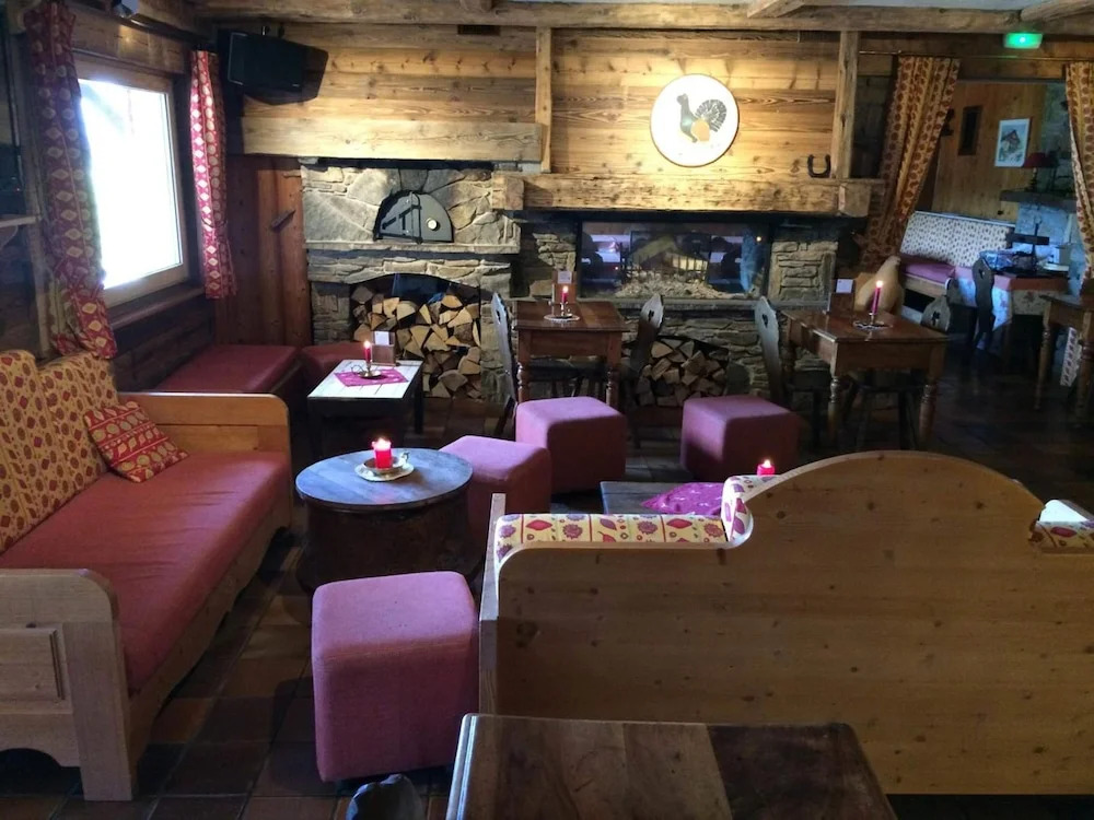 Hotel Le Tetras
