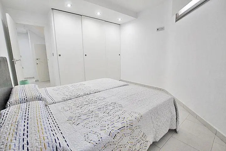 Apartamento Bajo 3 Dúplex Marjal playa centro de Guardamar