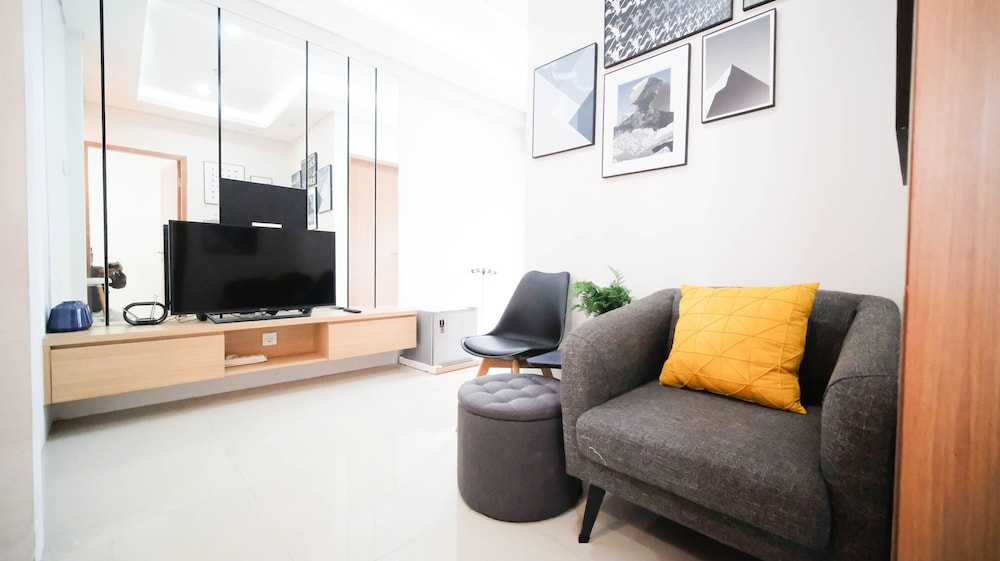 Minimalist and Beautiful 1BR with Extra Room at Pavilion Permata Apartment By Travelio