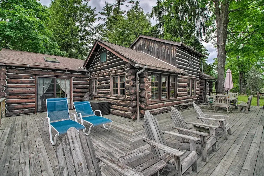 Waterfront Lake George Cabin: Walk to Water