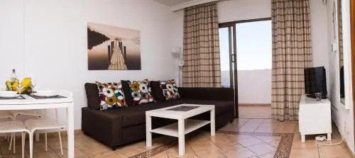 Las Americas Family Inn