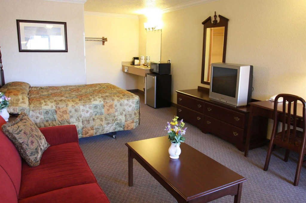 Western Royal Inn