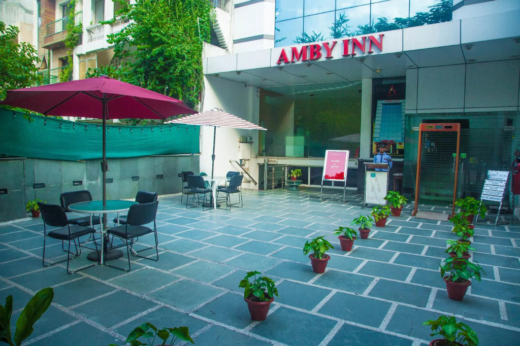 Hotel Amby Inn by Quadis - Lajpat Nagar