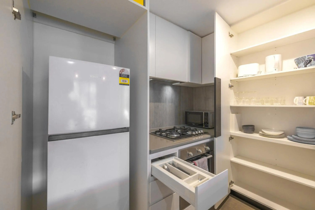 Modern 2BR 1BA apt in MELBOURNE CBD+WIFI