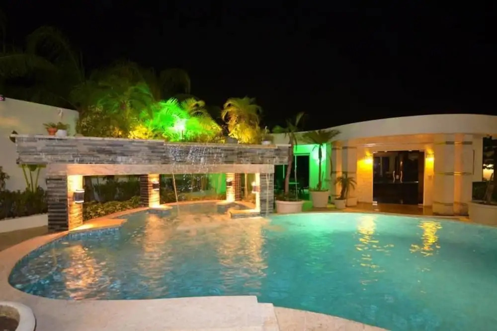 Luxury Villa in Sosua Center - 7 Beds/7 Baths