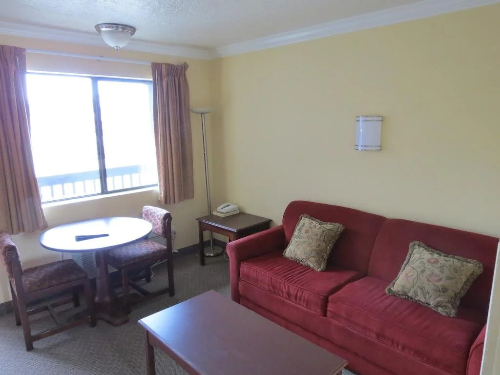 Western Royal Inn