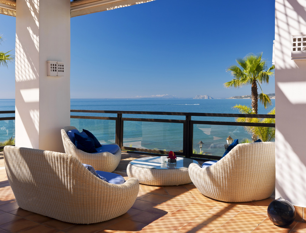 Отель H10 Estepona Palace
