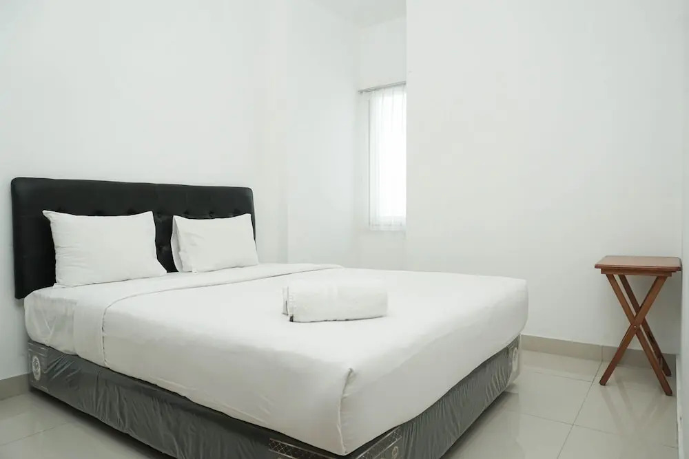 Minimalist And Cozy 2Br Apartment At The Nest Near Puri By Travelio