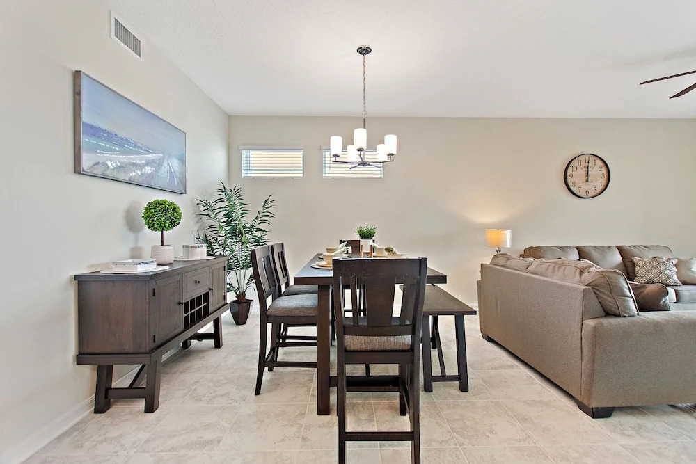 Triple Header Storey Lake By Shine Villas #700