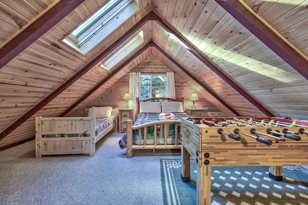 The Snowshoe Inn  592ss 4 Bedroom Cabin