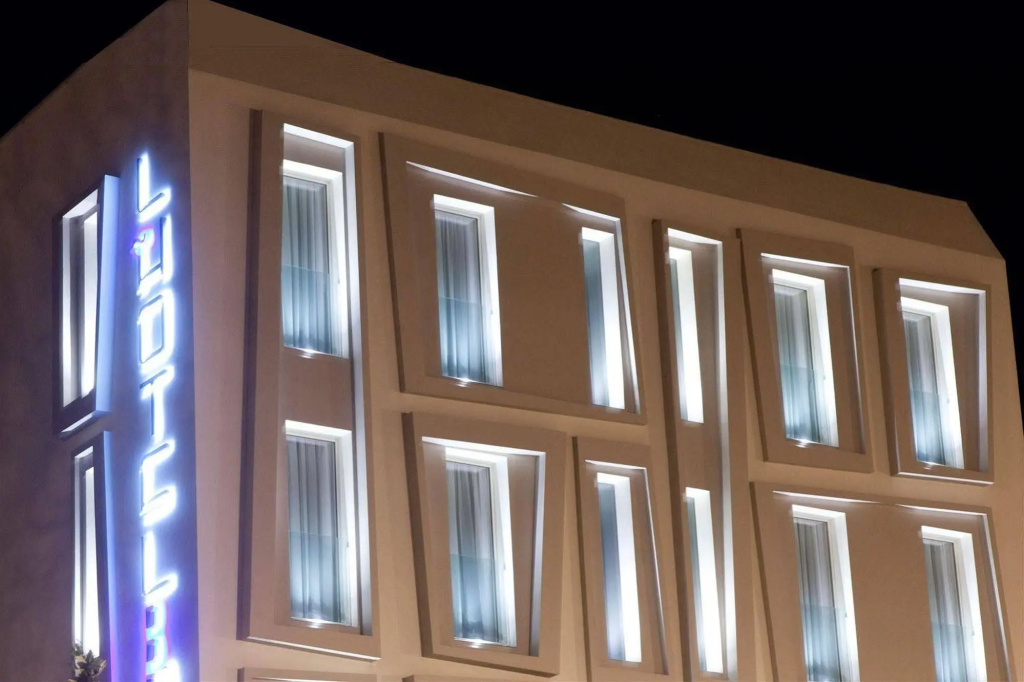 LHotel