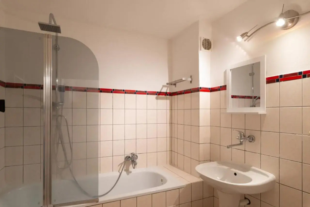 Alpine Hostel A12