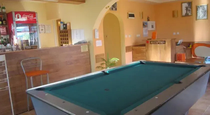 Хотел ЮГ / Guest House Yug