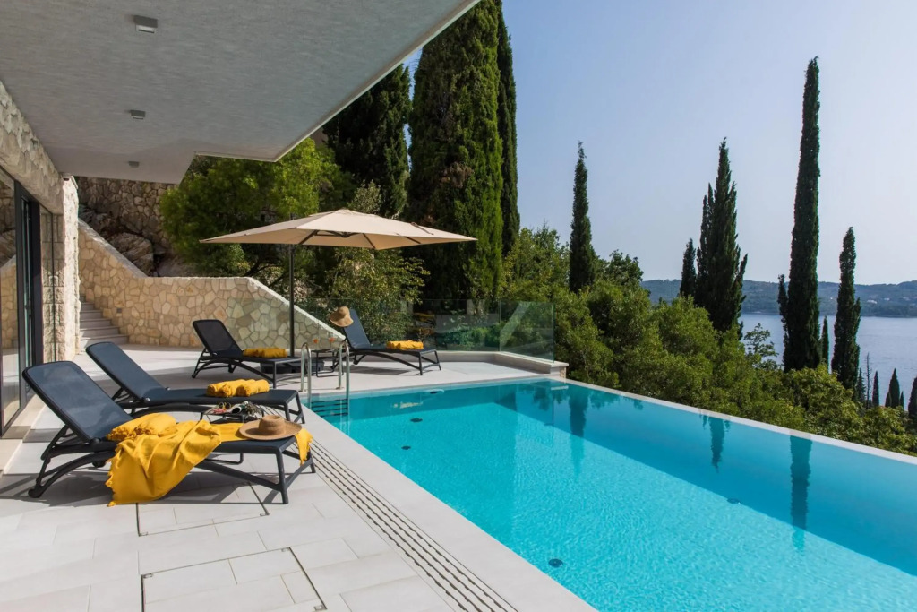 Luxury Villa Helios