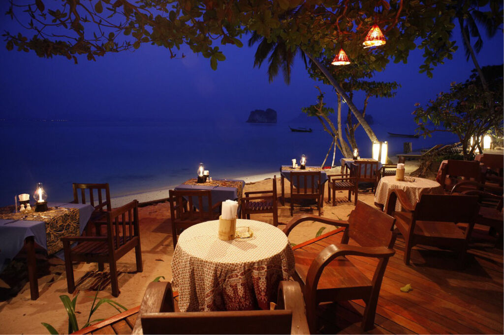 Thapwarin Resort - Green Hotel