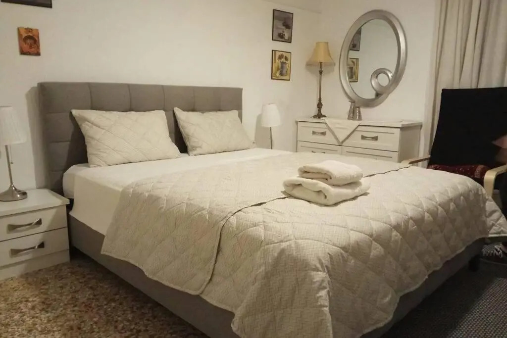 CENTRAL TOWN HOUSE 60m2****