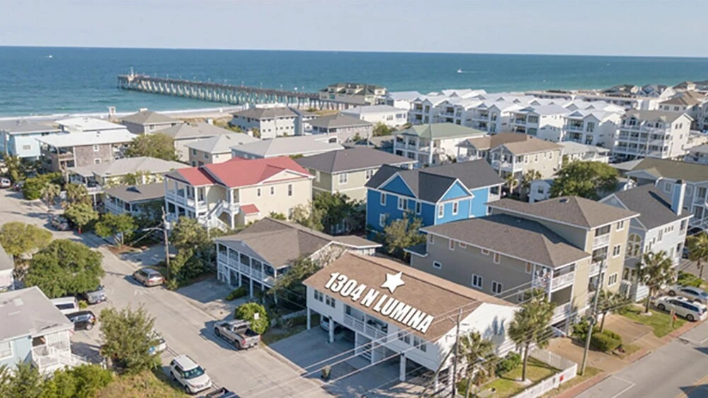 North Lumina Ave Duplex by Sea Scape Properties