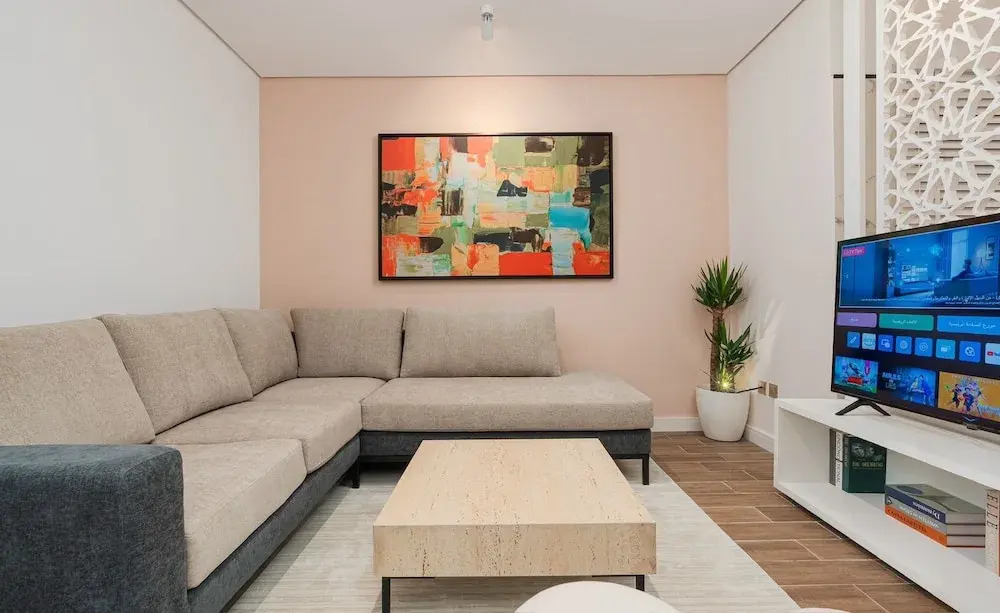 Trendy and Cozy Apartment in Almughrizat