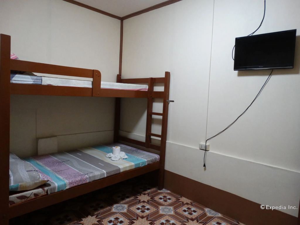 Eden Travellers Lodge