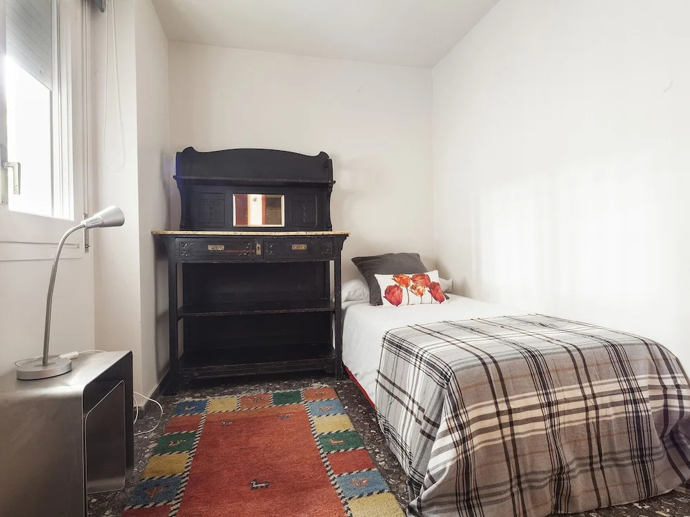 Apartment Barcelona Rentals - Classic Bonanova Apartment