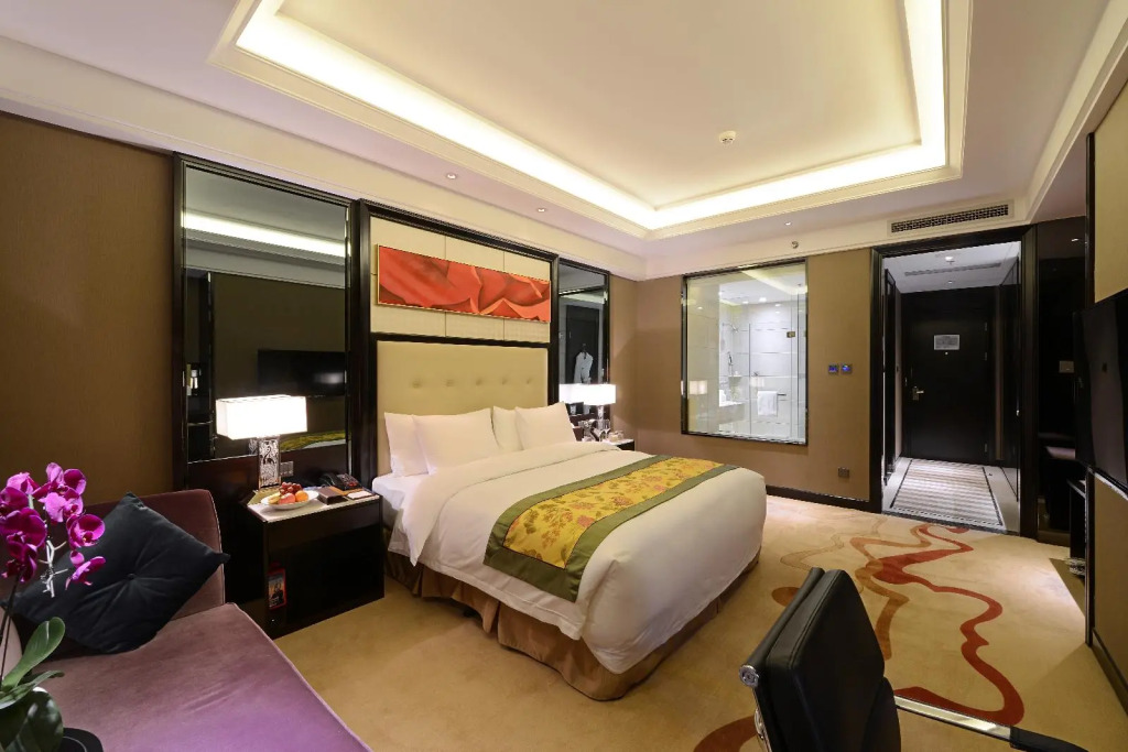 Chengdu Dading Century Hotel