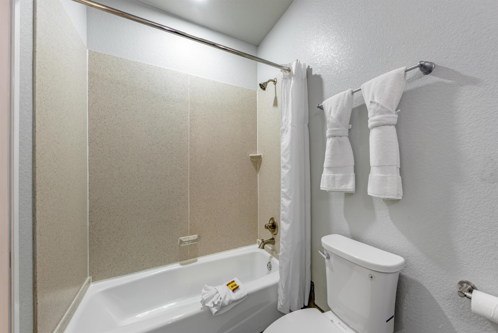 Best Western Plus Austin Airport Inn & Suites