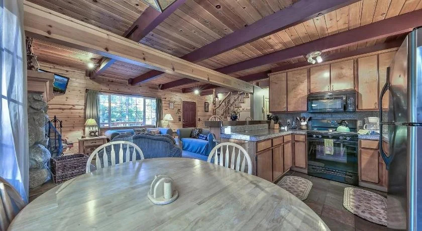 The Snow Shoe Inn by RedAwning