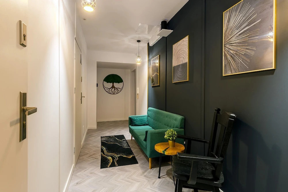Sienna Modern Studio by Renters