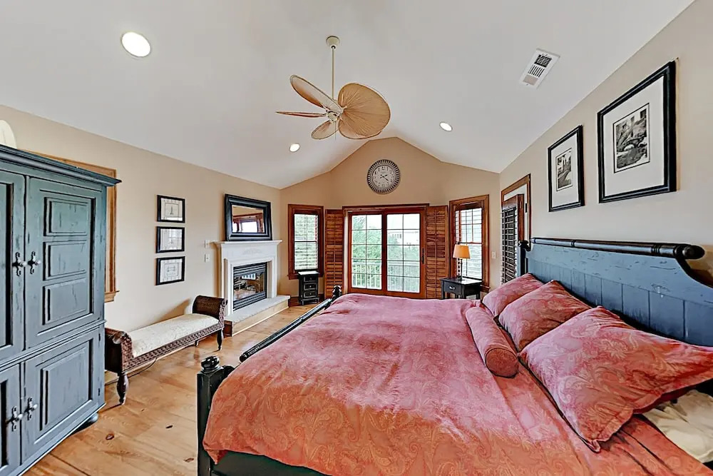 3848cott 6 Bedroom Home