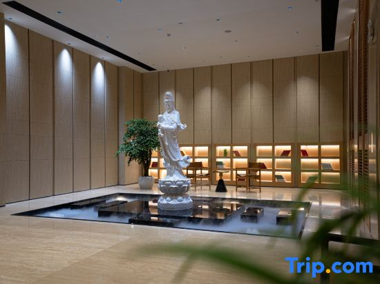 Xifan Zunyue Boutique Hotel (Poly Lingxiu Plaza, East Gate of Qingxiu Mountain, Nanning)